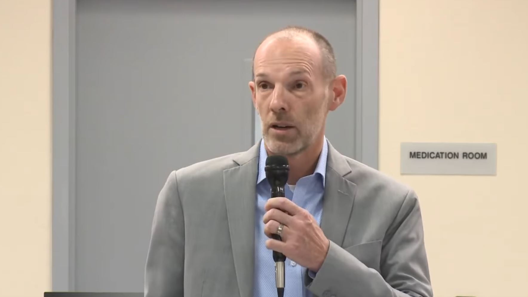 Clark County Commissioner Justin Jones speaks ahead of an Oct. 7 Board of County Commissioners commendation for Jeff Iverson in Las Vegas. Clark County to Recognize Jeff Iverson for Leadership in Addiction Recovery