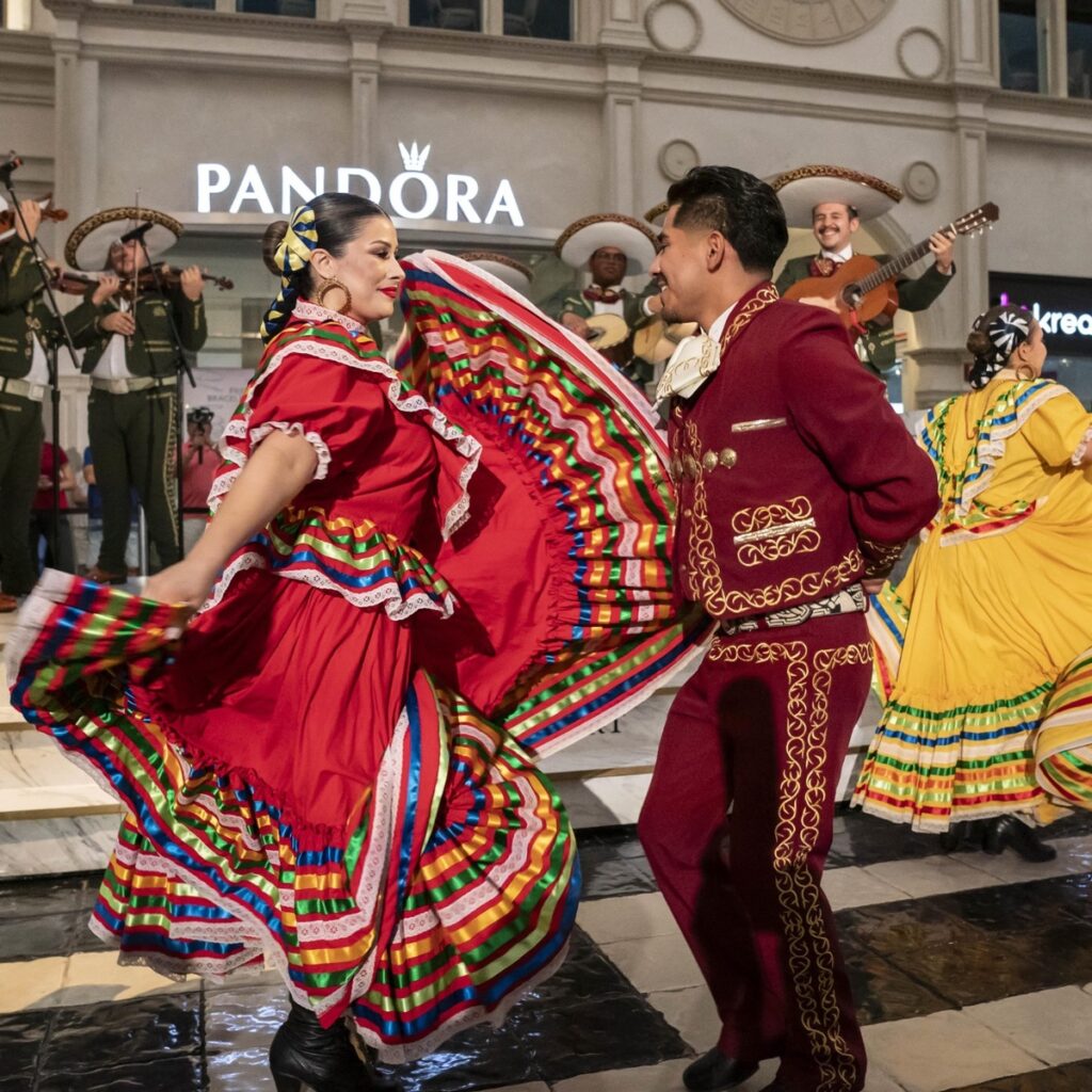 las-vegas-north-premium-outlets-folklorico-dancers-1200x1200